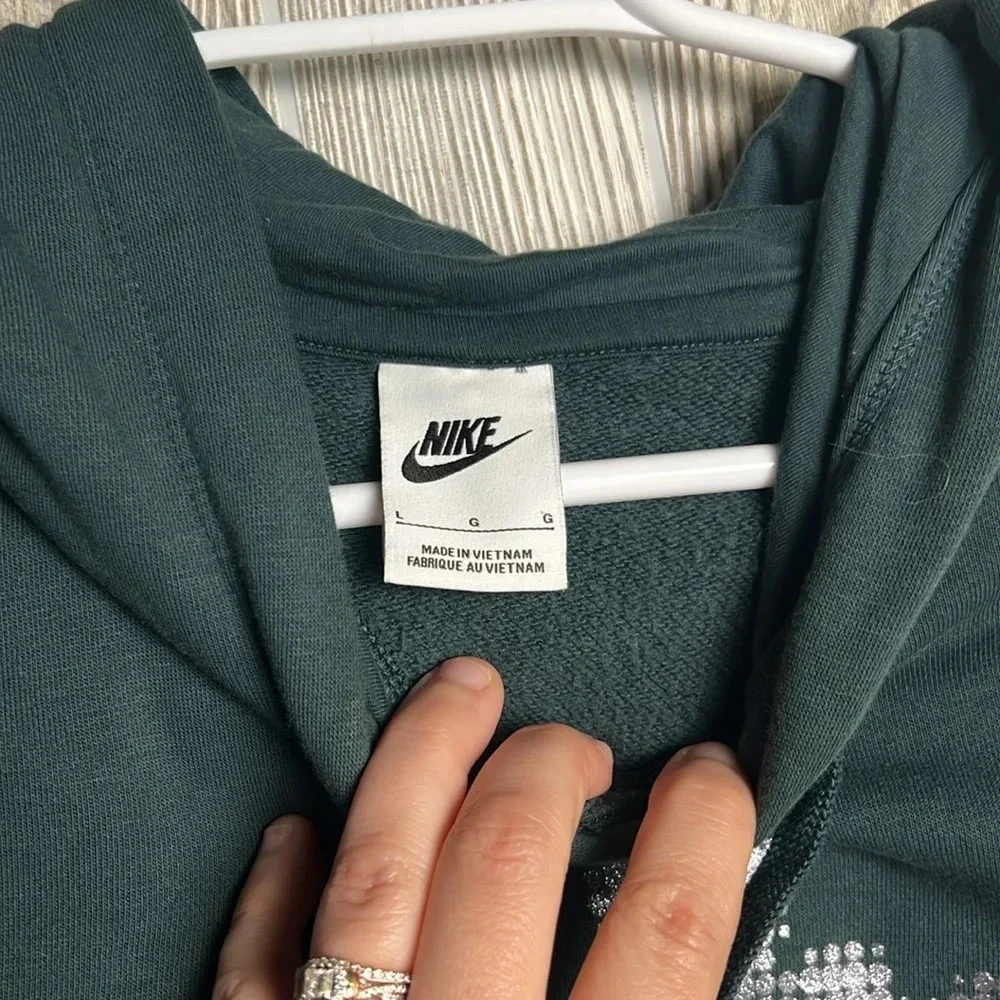 Nike Women's Sportwear Club Fleece Hoodie Size Large